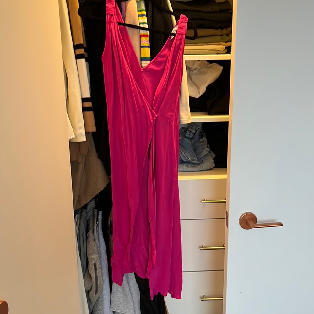 Fuchsia dress with deep v neckline and tie waist